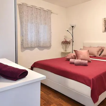 Lana&ante Apartment Trogir